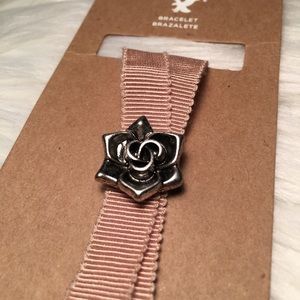 American Eagle Outfitters Jewelry - BRAND NEW American Eagle Flower Bracelet American Eagle Outfitters Jewelry - BRAND NEW American Eagle Flower Bracelet